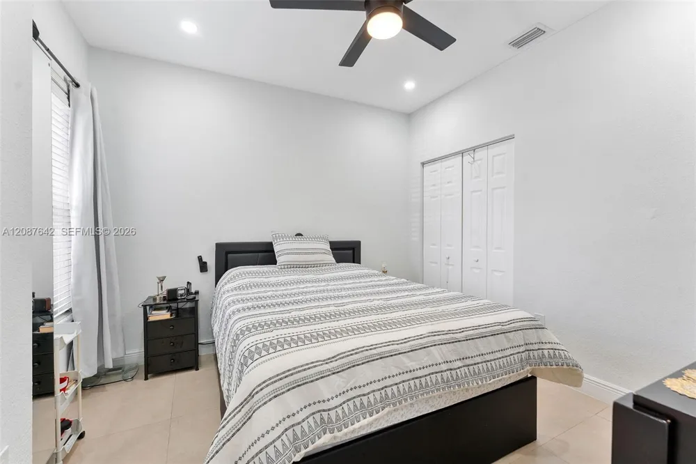 17133 SW 137th Pl Miami, FL 33177