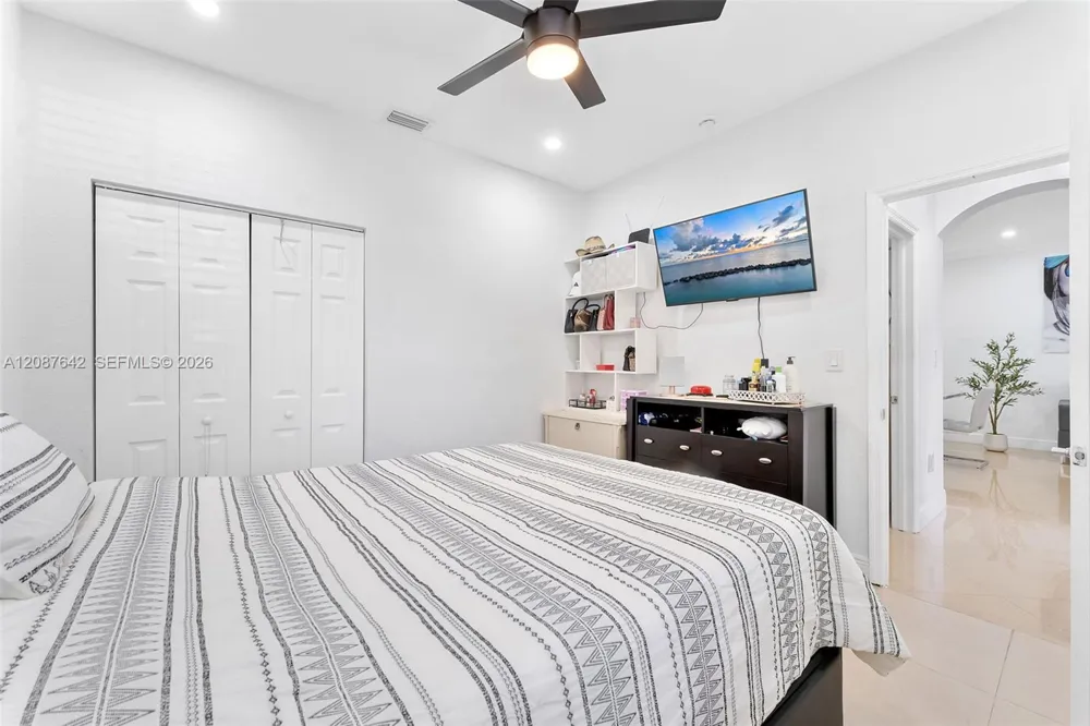 17133 SW 137th Pl Miami, FL 33177