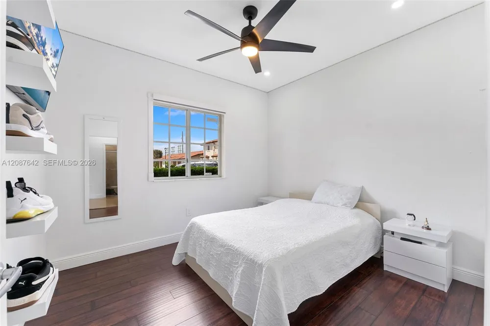 17133 SW 137th Pl Miami, FL 33177