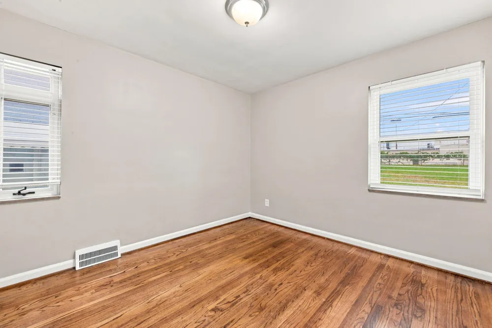 451 Waverly Street Dearborn, MI 48128