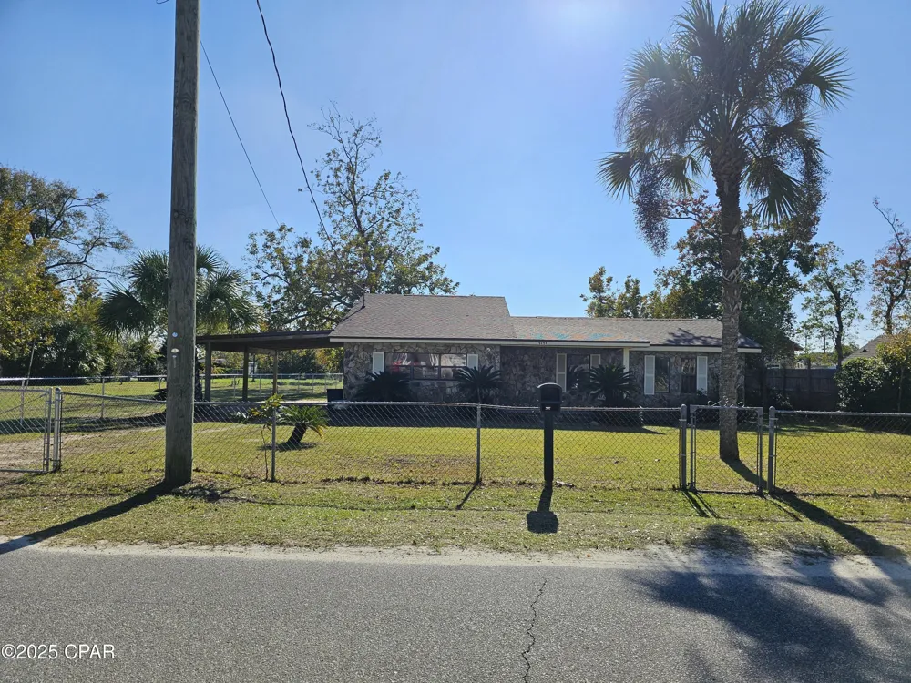 1014 E 26th Street Panama City, FL 32405
