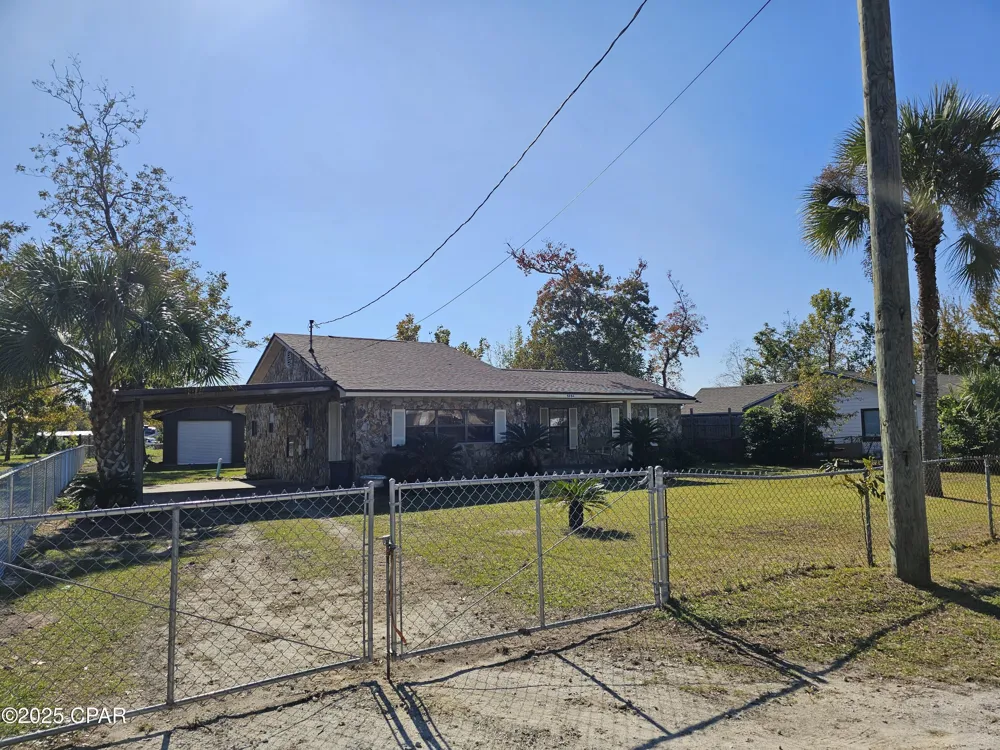 1014 E 26th Street Panama City, FL 32405