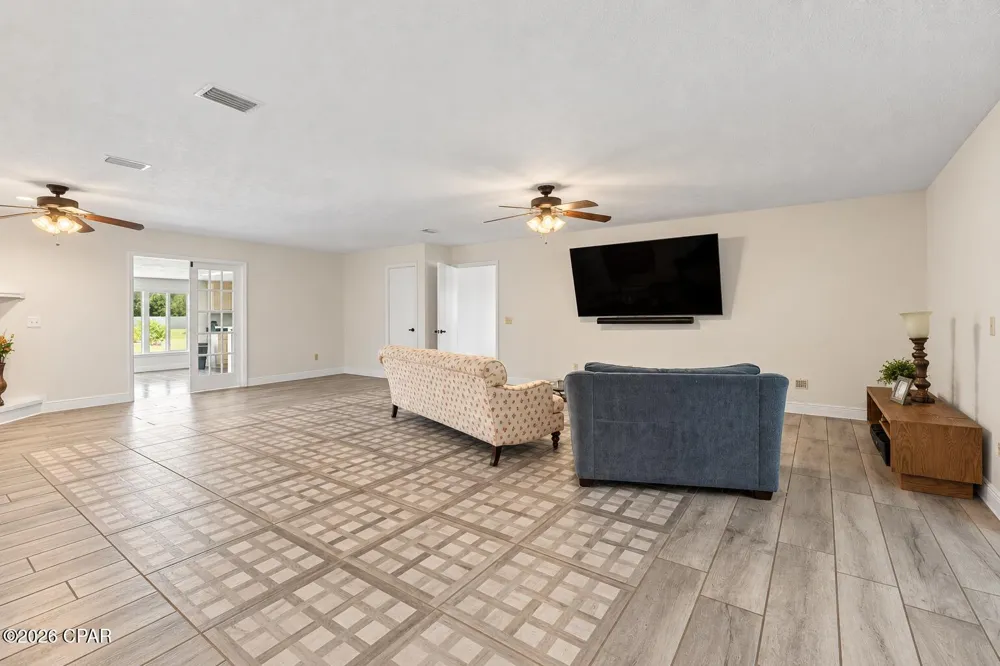 2742 E Highway 390 Panama City, FL 32405