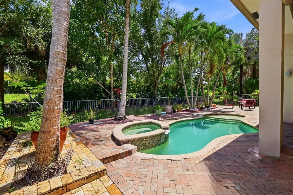 10340 Trianon Place Wellington, FL 33449