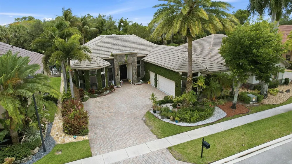 10340 Trianon Place Wellington, FL 33449