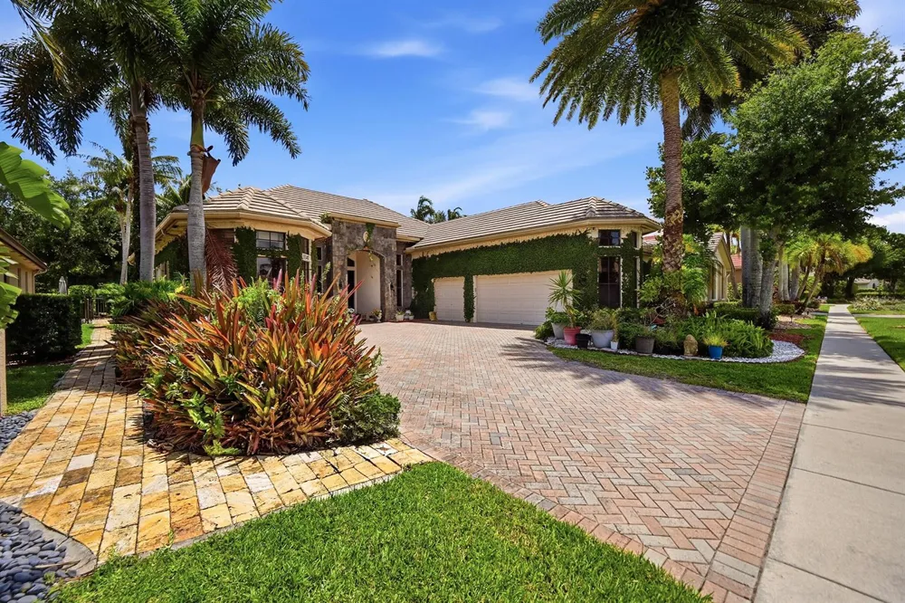 10340 Trianon Place Wellington, FL 33449