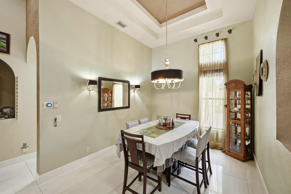 10340 Trianon Place Wellington, FL 33449