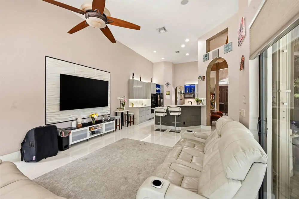 10340 Trianon Place Wellington, FL 33449
