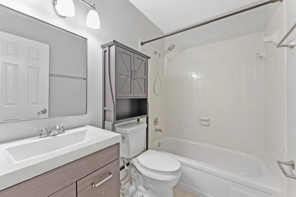 191 SE 1st Circle Boynton Beach, FL 33435
