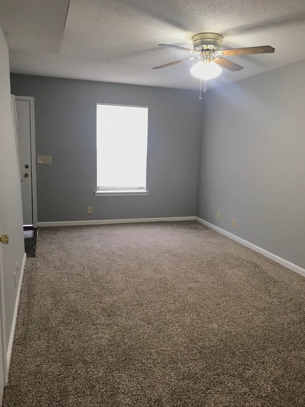2455 W Wilson Rd #4 Clarksville, TN 37043