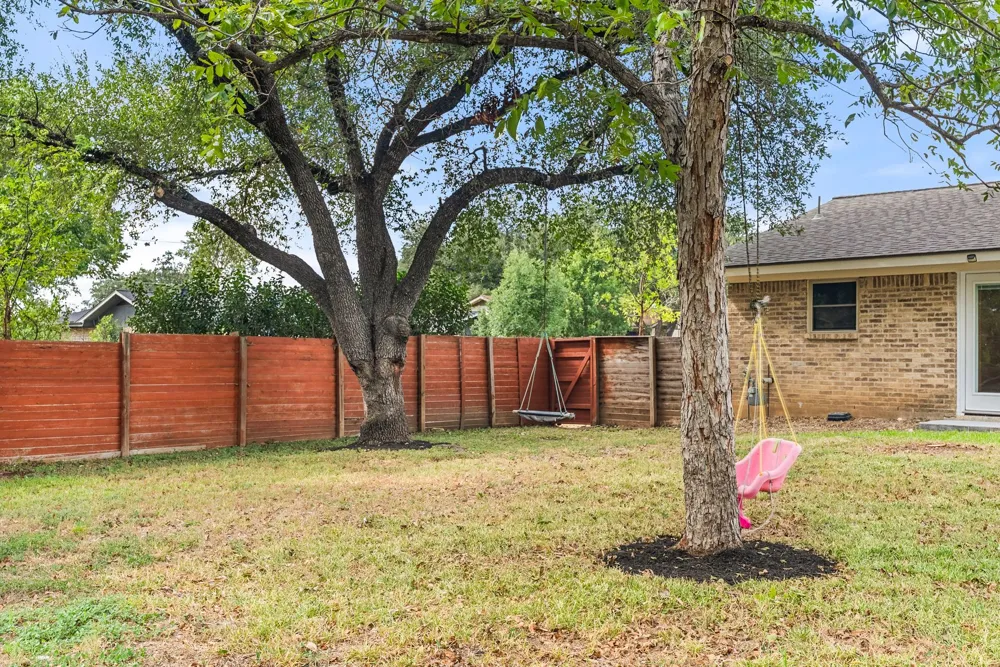 2705 Harrowden Drive Austin, TX 78727