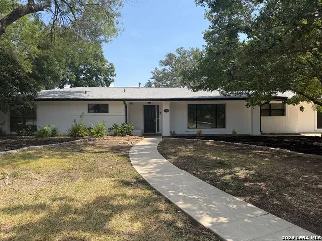 106 BRIARCLIFF DR Castle Hills, TX 78213
