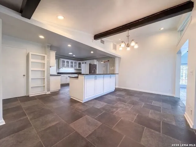 106 BRIARCLIFF DR Castle Hills, TX 78213