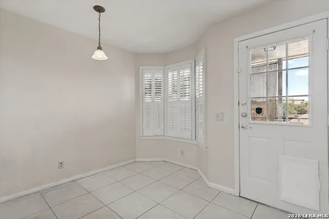 5359 FREDERICKSBURG RD #610 San Antonio, TX 78229
