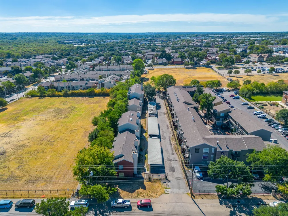 7126 Holly Hill Drive Dallas, TX 75231