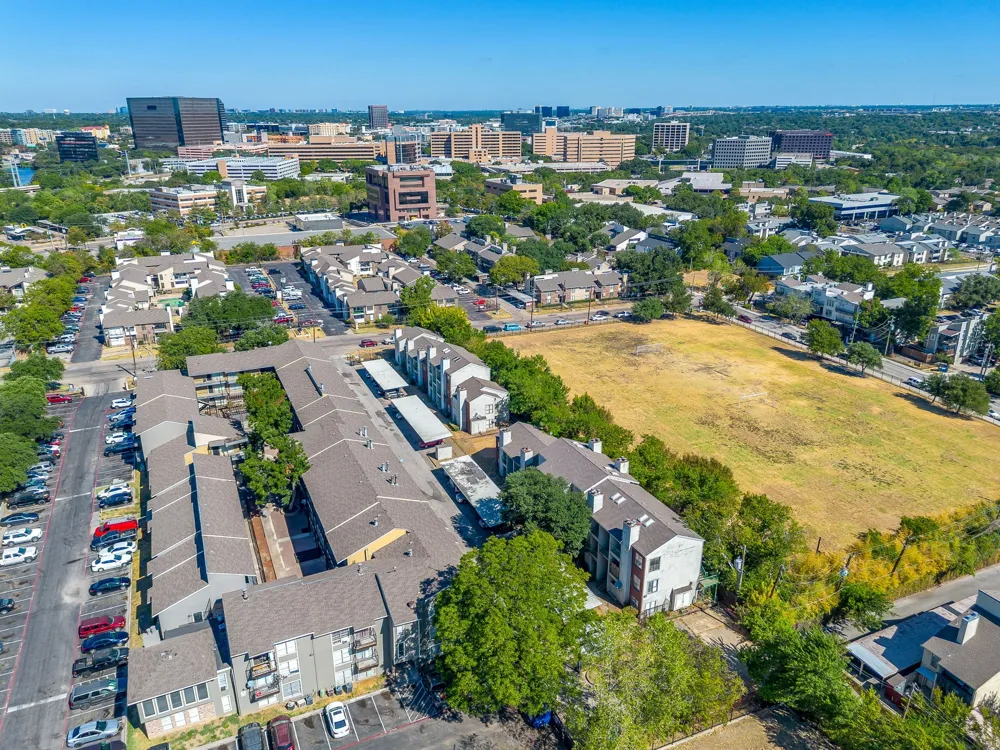 7126 Holly Hill Drive Dallas, TX 75231
