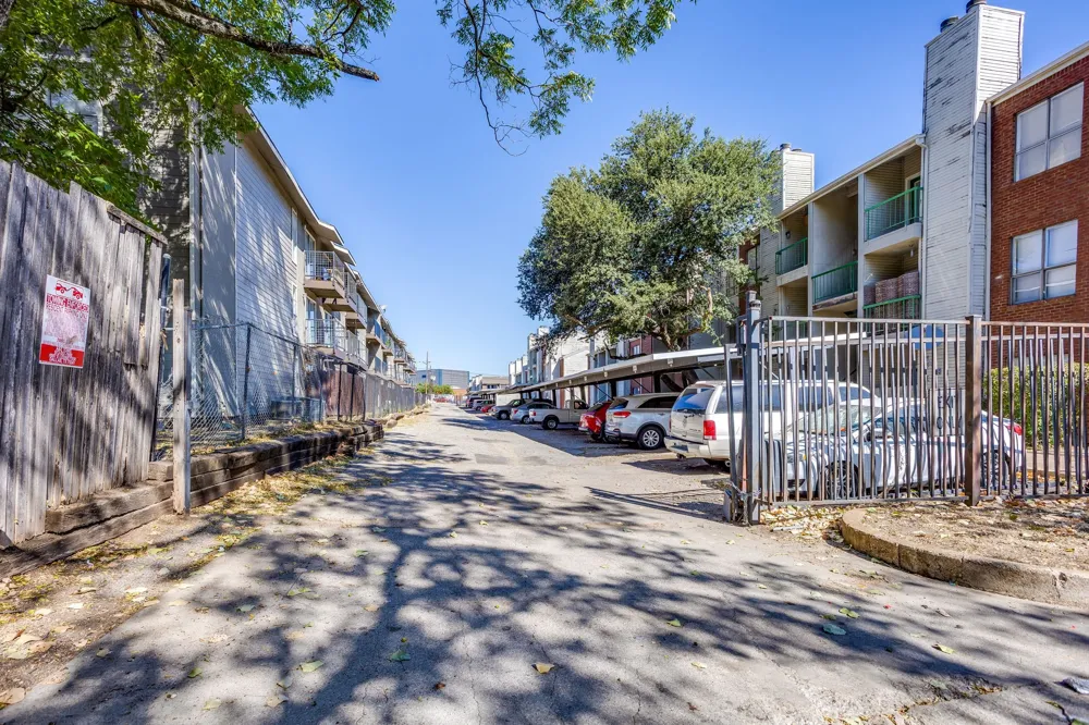 7126 Holly Hill Drive Dallas, TX 75231