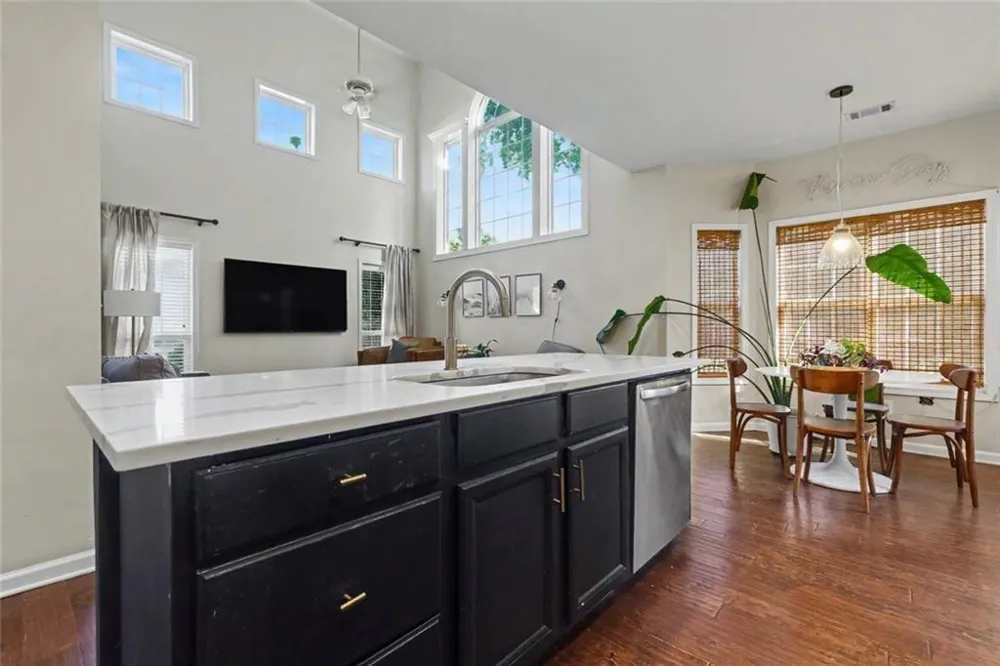 1080 Olde Roswell Grove Roswell, GA 30075