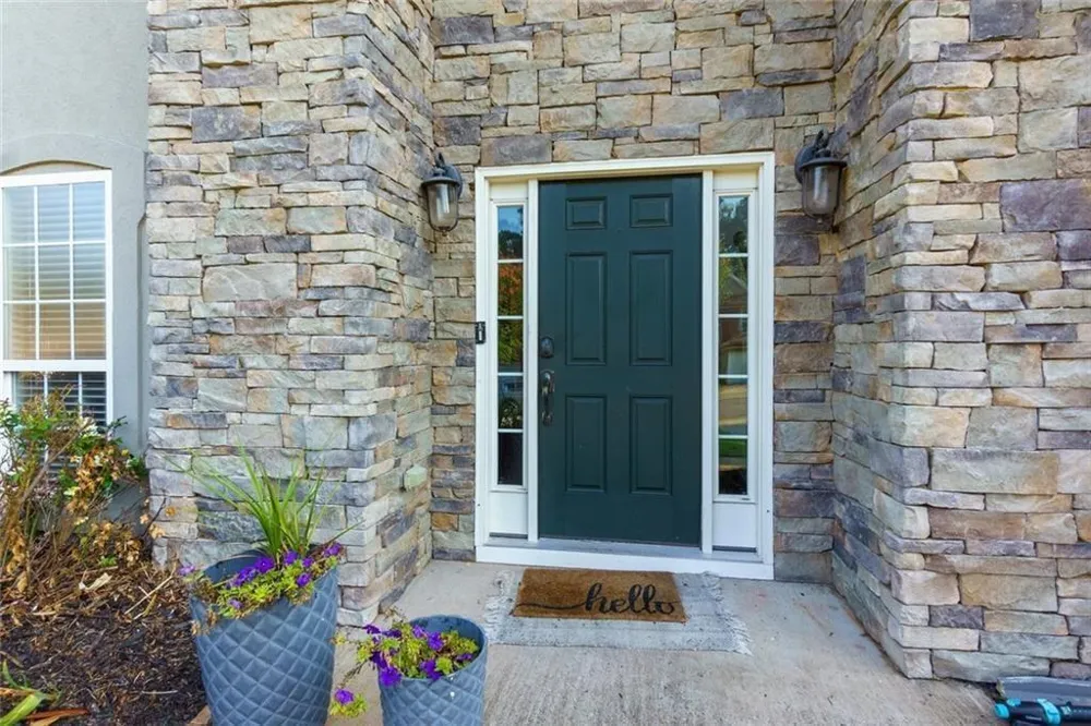 1080 Olde Roswell Grove Roswell, GA 30075