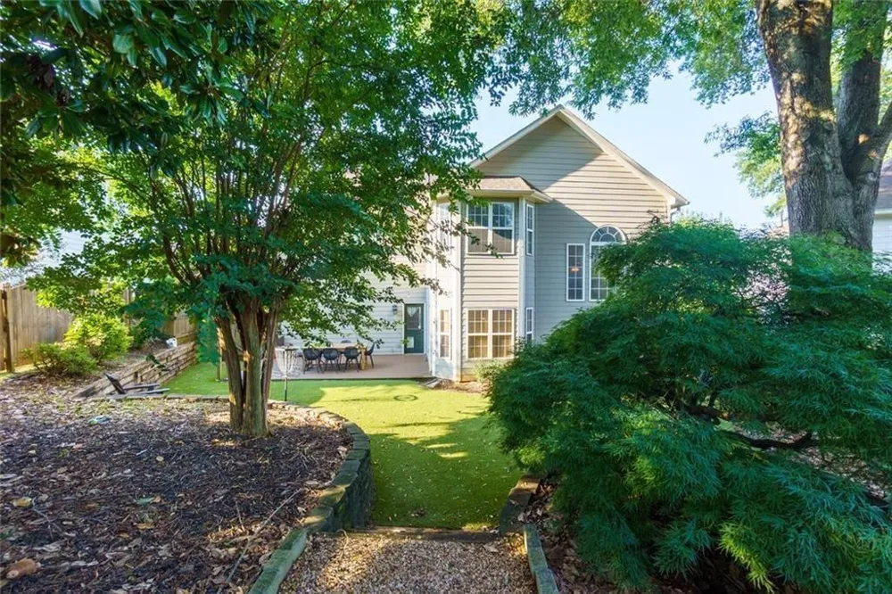 1080 Olde Roswell Grove Roswell, GA 30075