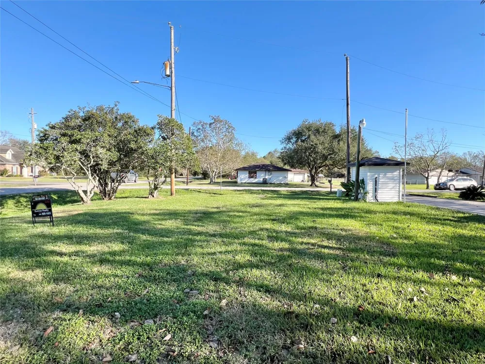 3806 Peck Street Santa Fe, TX 77517