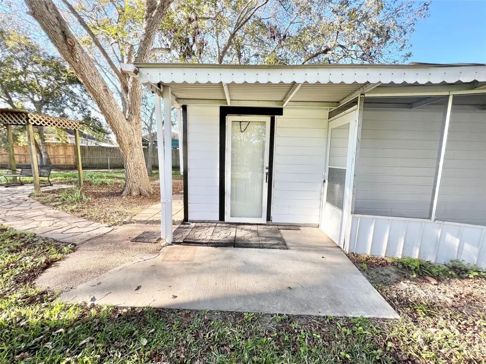 3806 Peck Street Santa Fe, TX 77517