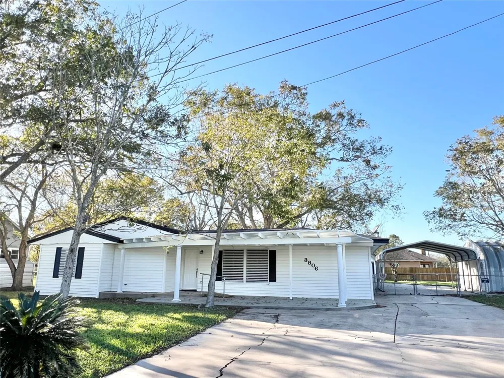 3806 Peck Street Santa Fe, TX 77517