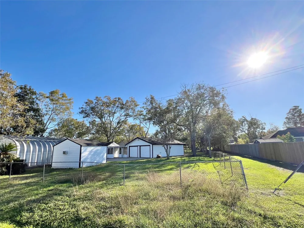3806 Peck Street Santa Fe, TX 77517