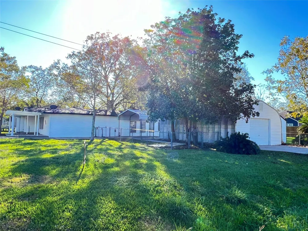 3806 Peck Street Santa Fe, TX 77517