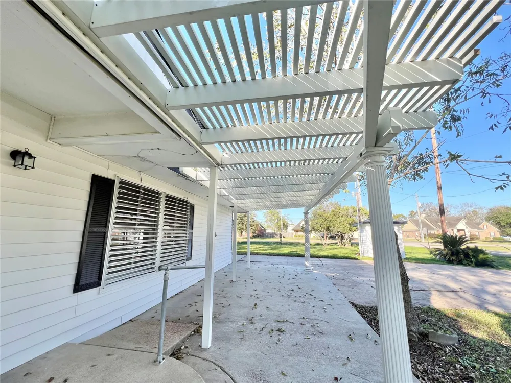 3806 Peck Street Santa Fe, TX 77517