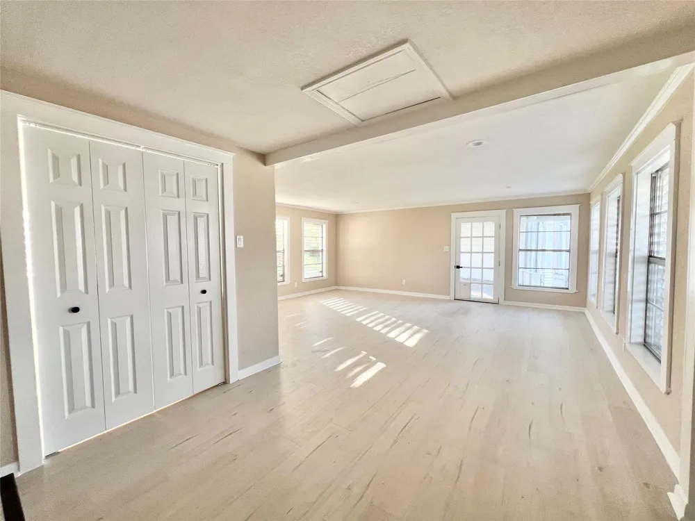 3806 Peck Street Santa Fe, TX 77517