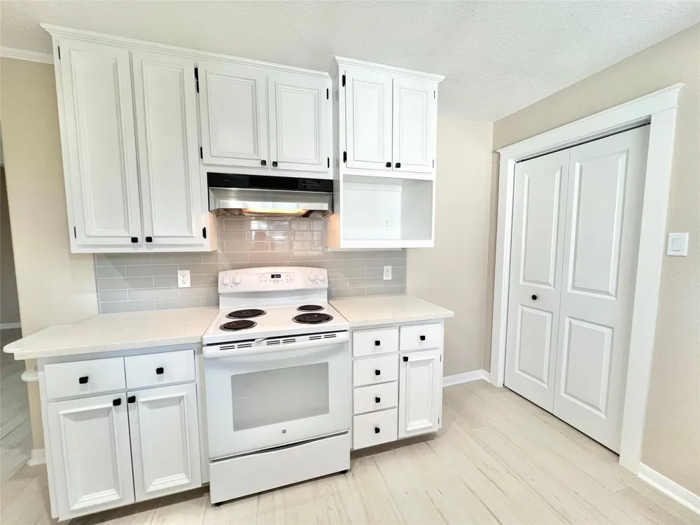 3806 Peck Street Santa Fe, TX 77517