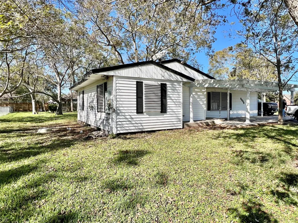 3806 Peck Street Santa Fe, TX 77517