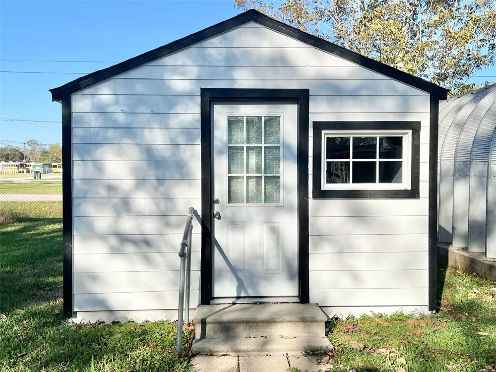 3806 Peck Street Santa Fe, TX 77517