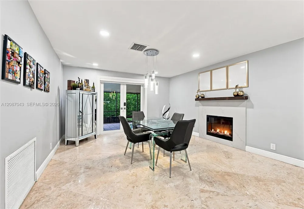 13402 SW 29th St Davie, FL 33330