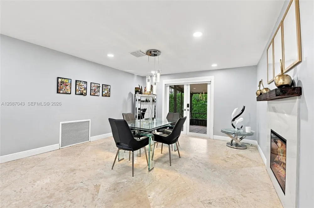 13402 SW 29th St Davie, FL 33330