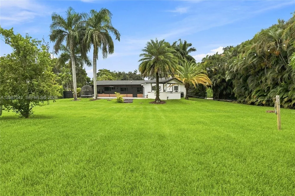 13402 SW 29th St Davie, FL 33330