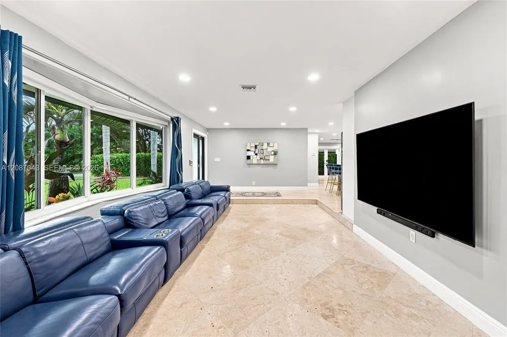 13402 SW 29th St Davie, FL 33330