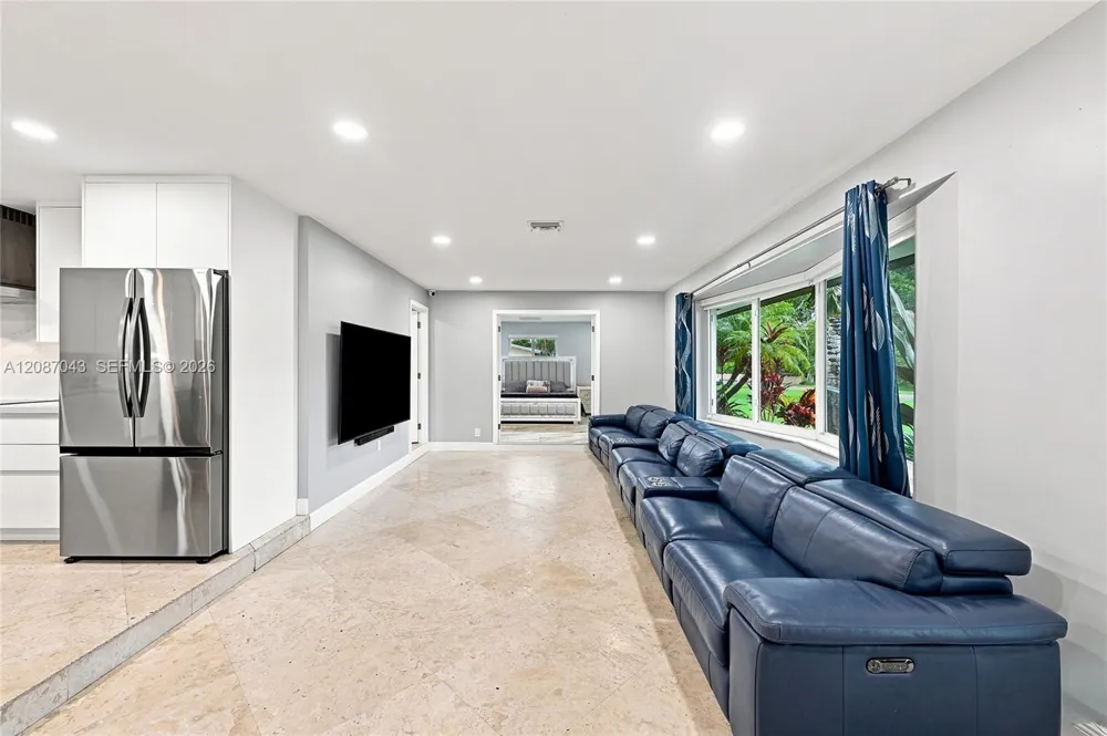 13402 SW 29th St Davie, FL 33330