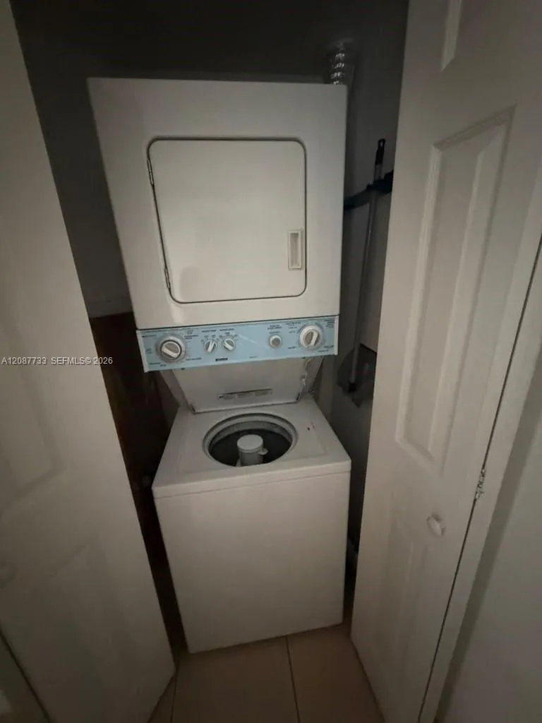 4746 NW 97th Pl #216 Doral, FL 33178