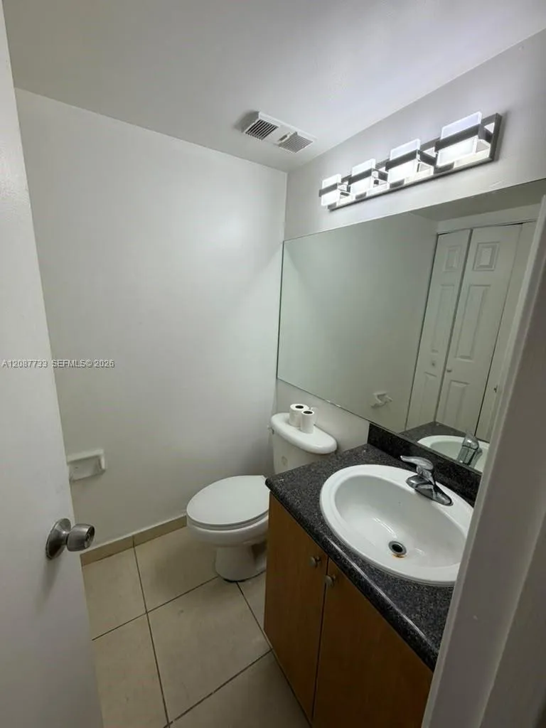 4746 NW 97th Pl #216 Doral, FL 33178