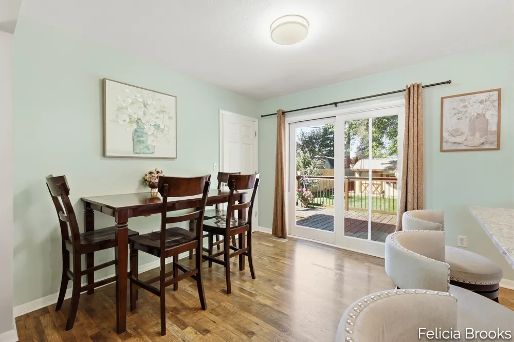 457 Parkside Avenue NW Grand Rapids, MI 49534