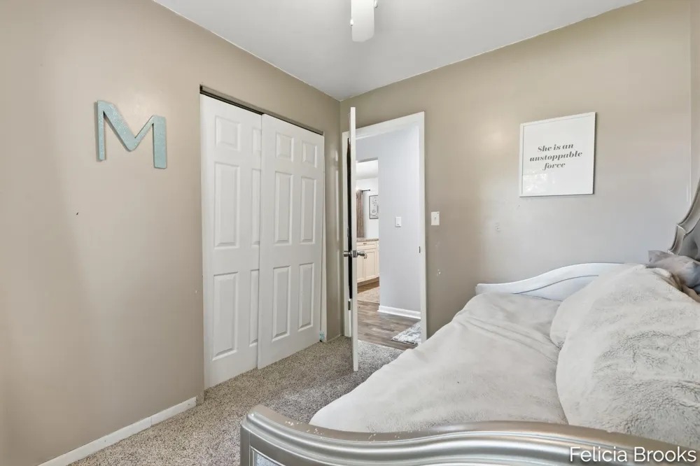 457 Parkside Avenue NW Grand Rapids, MI 49534