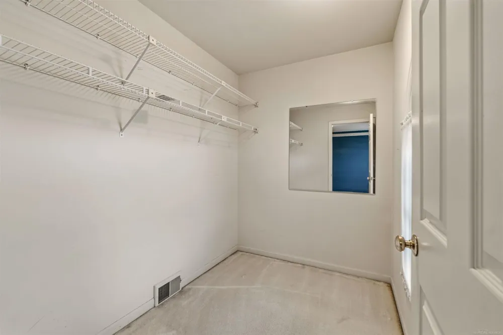 172 Windwood Pointe Avenue St Clair Shores City, MI 48080