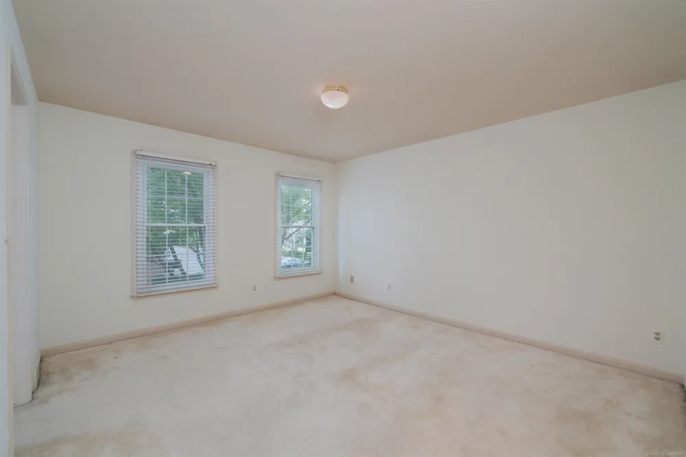 172 Windwood Pointe Avenue St Clair Shores City, MI 48080