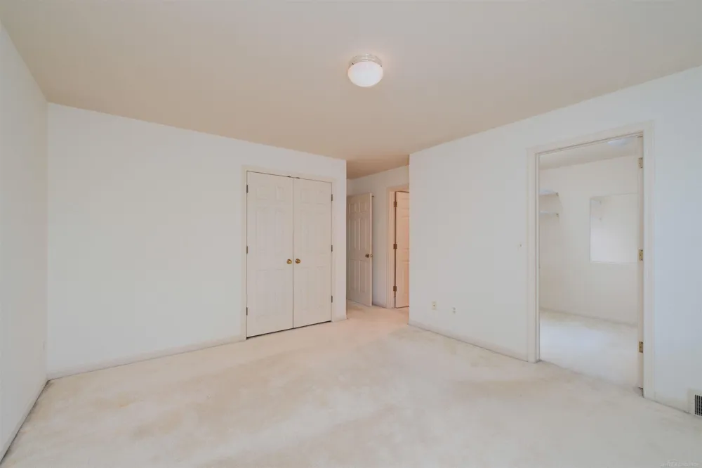 172 Windwood Pointe Avenue St Clair Shores City, MI 48080