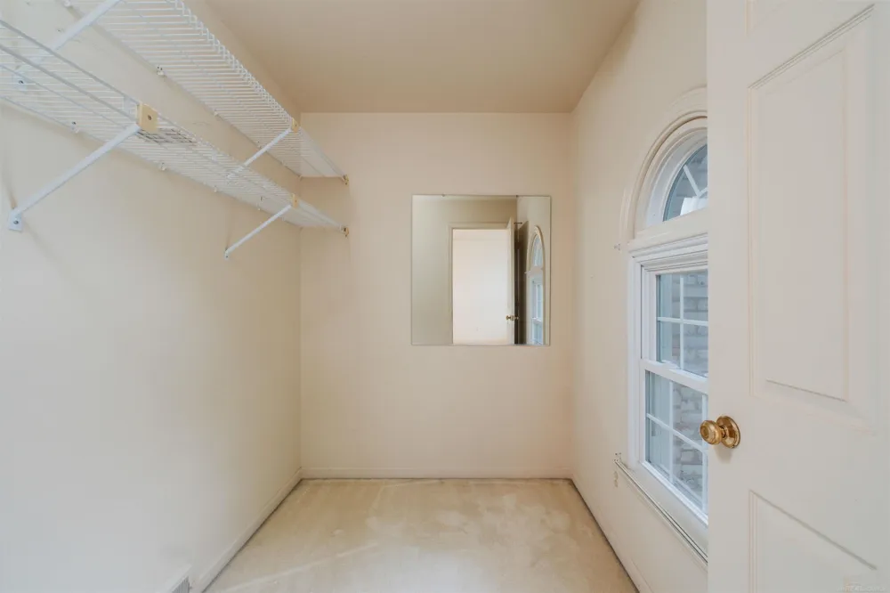 172 Windwood Pointe Avenue St Clair Shores City, MI 48080