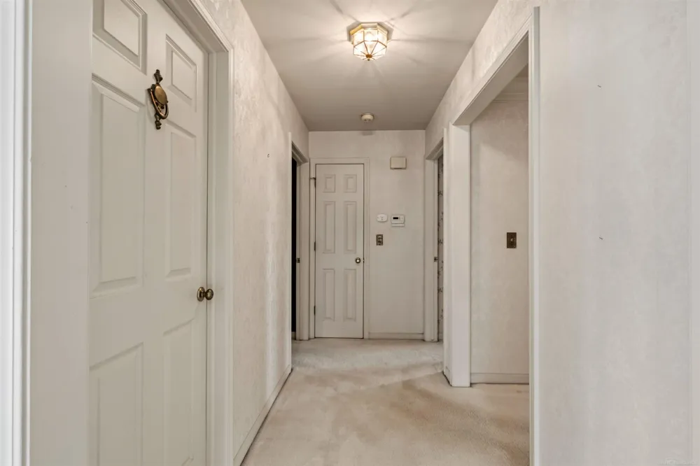 172 Windwood Pointe Avenue St Clair Shores City, MI 48080