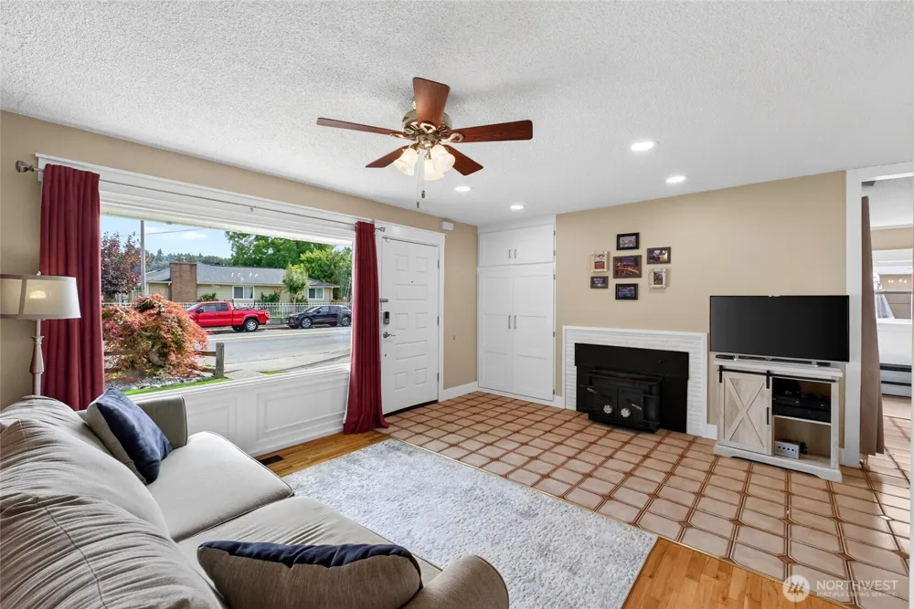 1535 M STREET NE Auburn, WA 98002