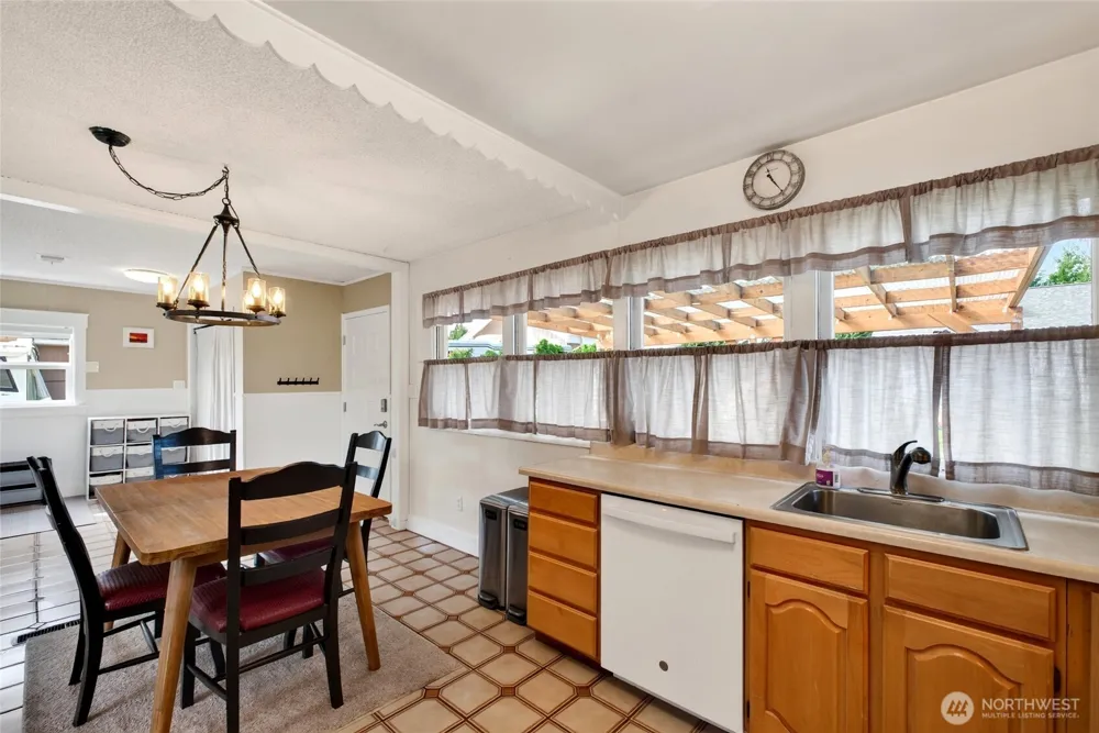 1535 M STREET NE Auburn, WA 98002